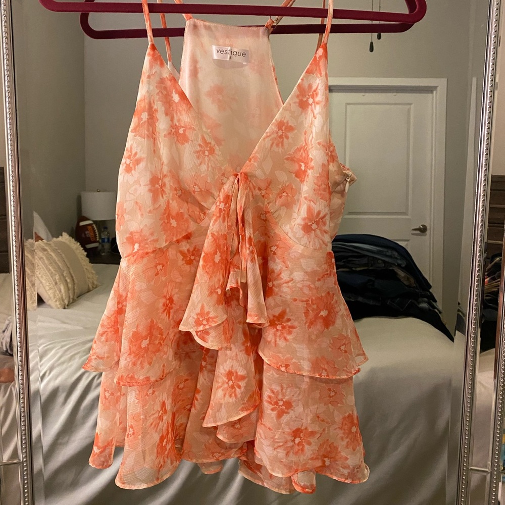 Vestique flowy tank